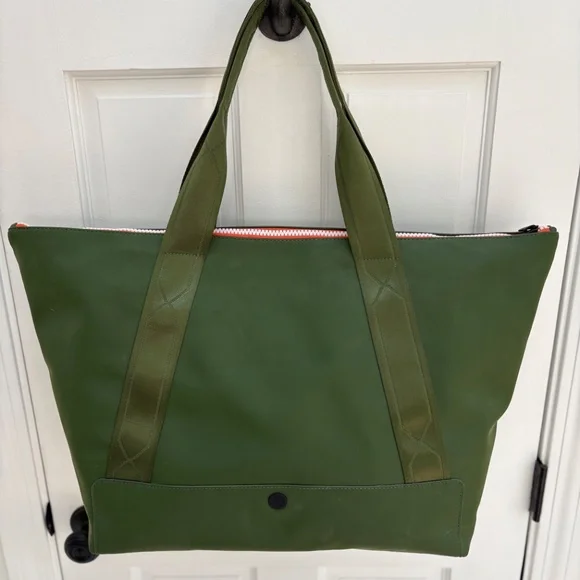 HUNTER FOR TARGET GREEN TOTE BAG | NWT | COLLECTIBLE | 20 YEARS OF TARGET DESIGN - Picture 3 of 9